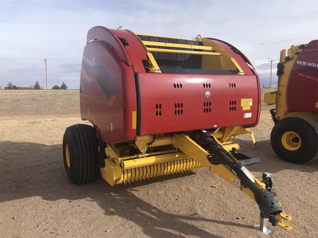Image of New Holland RB560 Specialty Crop Plus Image 1