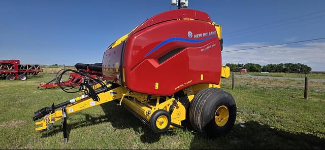Image of New Holland RB560 Specialty Crop equipment image 3