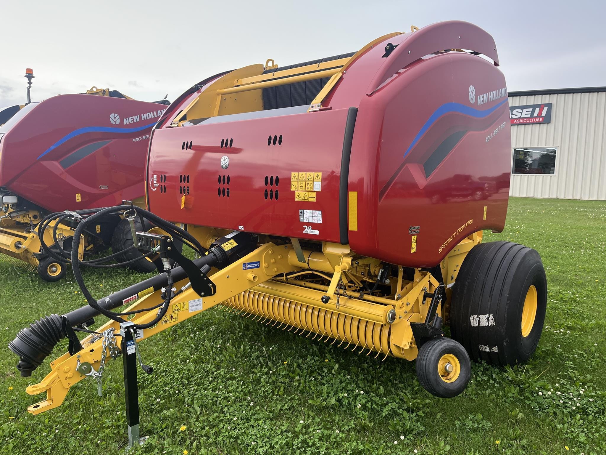 2025 New Holland RB560 Specialty Crop Xtra Equipment Image0