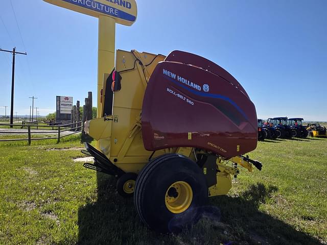 Image of New Holland RB560 Specialty Crop equipment image 3