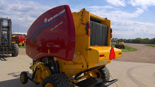 Image of New Holland RB450 Silage Special equipment image 2