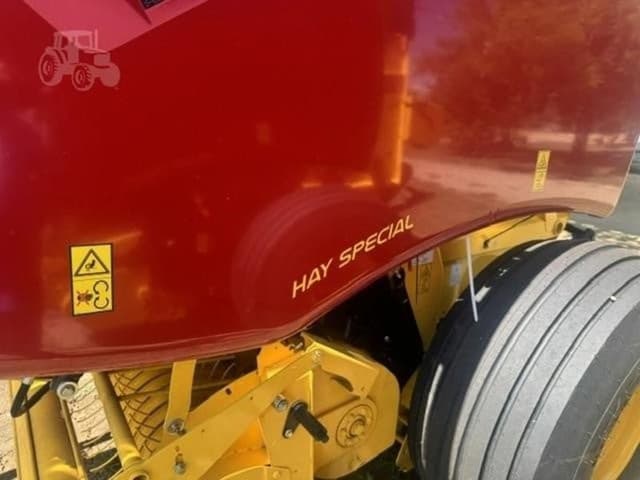 Image of New Holland RB460 Hay Special equipment image 3