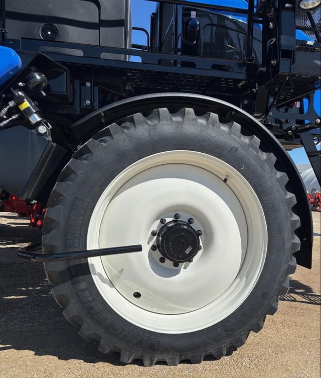 Image of New Holland SP310F equipment image 4