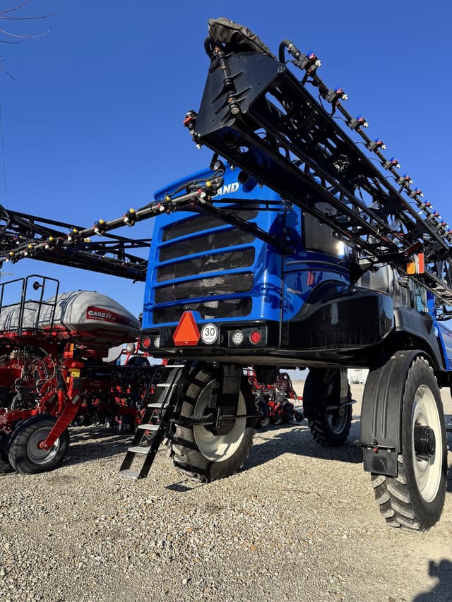 Image of New Holland SP.410F equipment image 1