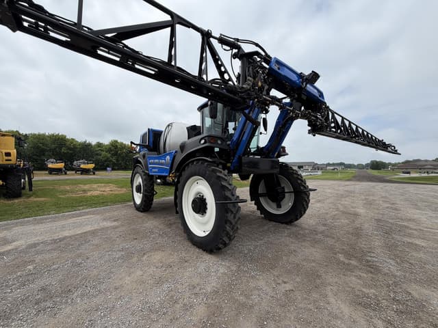 Image of New Holland SP410F equipment image 2