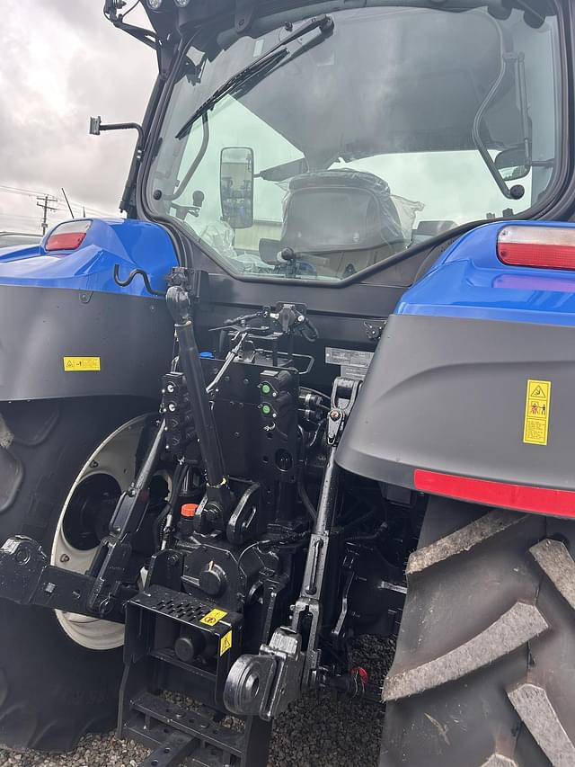 Image of New Holland T5.140 equipment image 3
