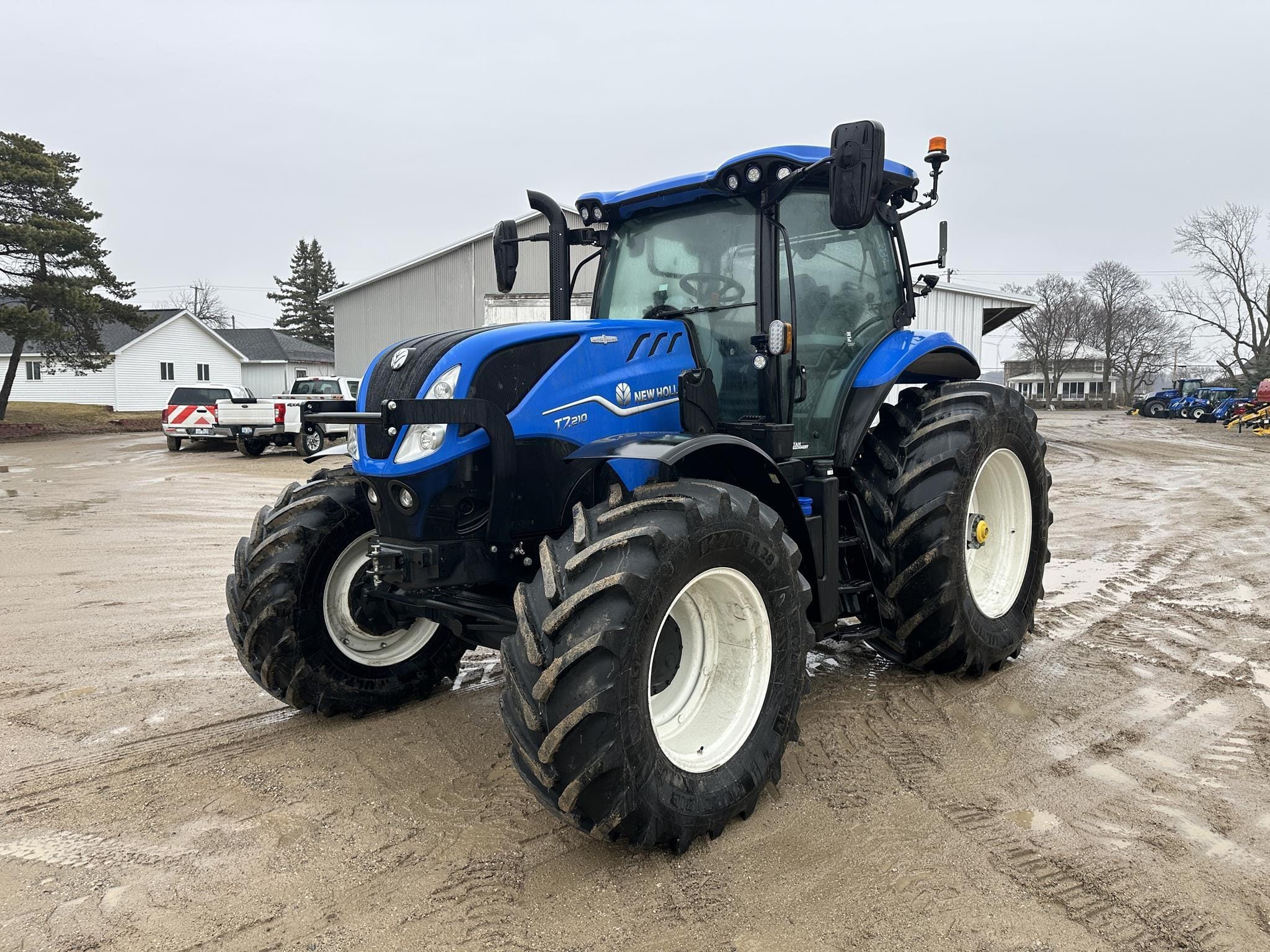 2025 New Holland T7.210 Equipment Image0