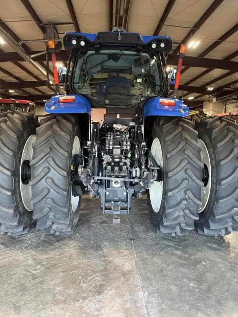 Image of New Holland T7.260 equipment image 3