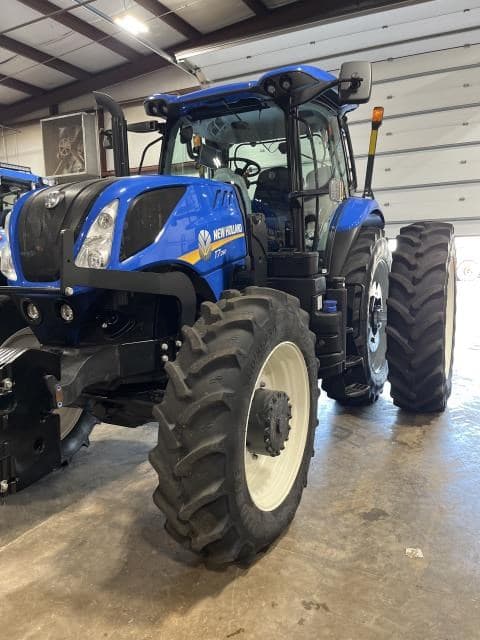 Image of New Holland T7.260 equipment image 1