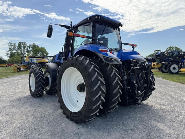 Image of New Holland T8.415 equipment image 2