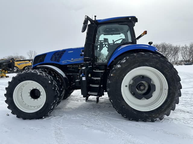 Image of New Holland T8.440 equipment image 1