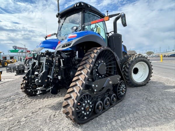 Image of New Holland T8.440 equipment image 3