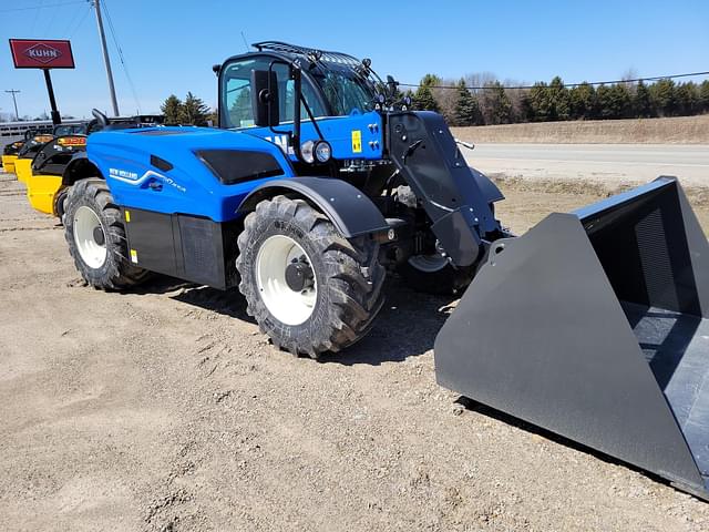 Image of New Holland TH7.42 Plus equipment image 3