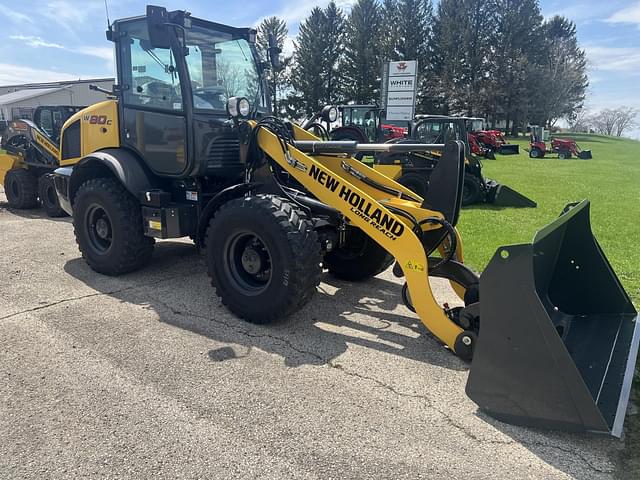 Image of New Holland W80C equipment image 4