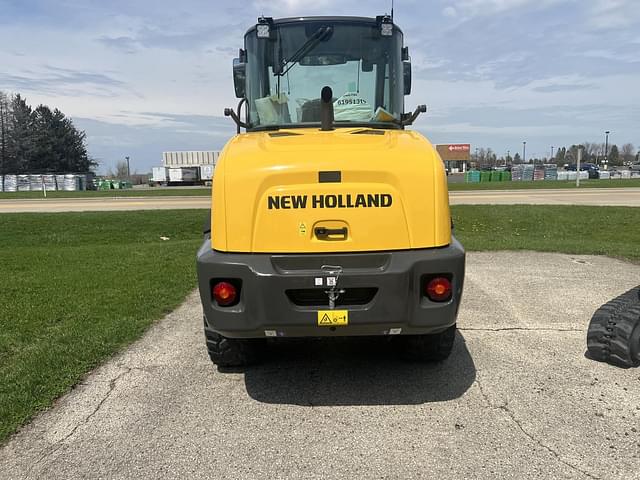Image of New Holland W80C equipment image 2