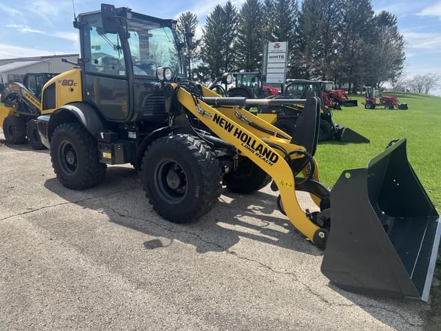 Image of New Holland W80C equipment image 4