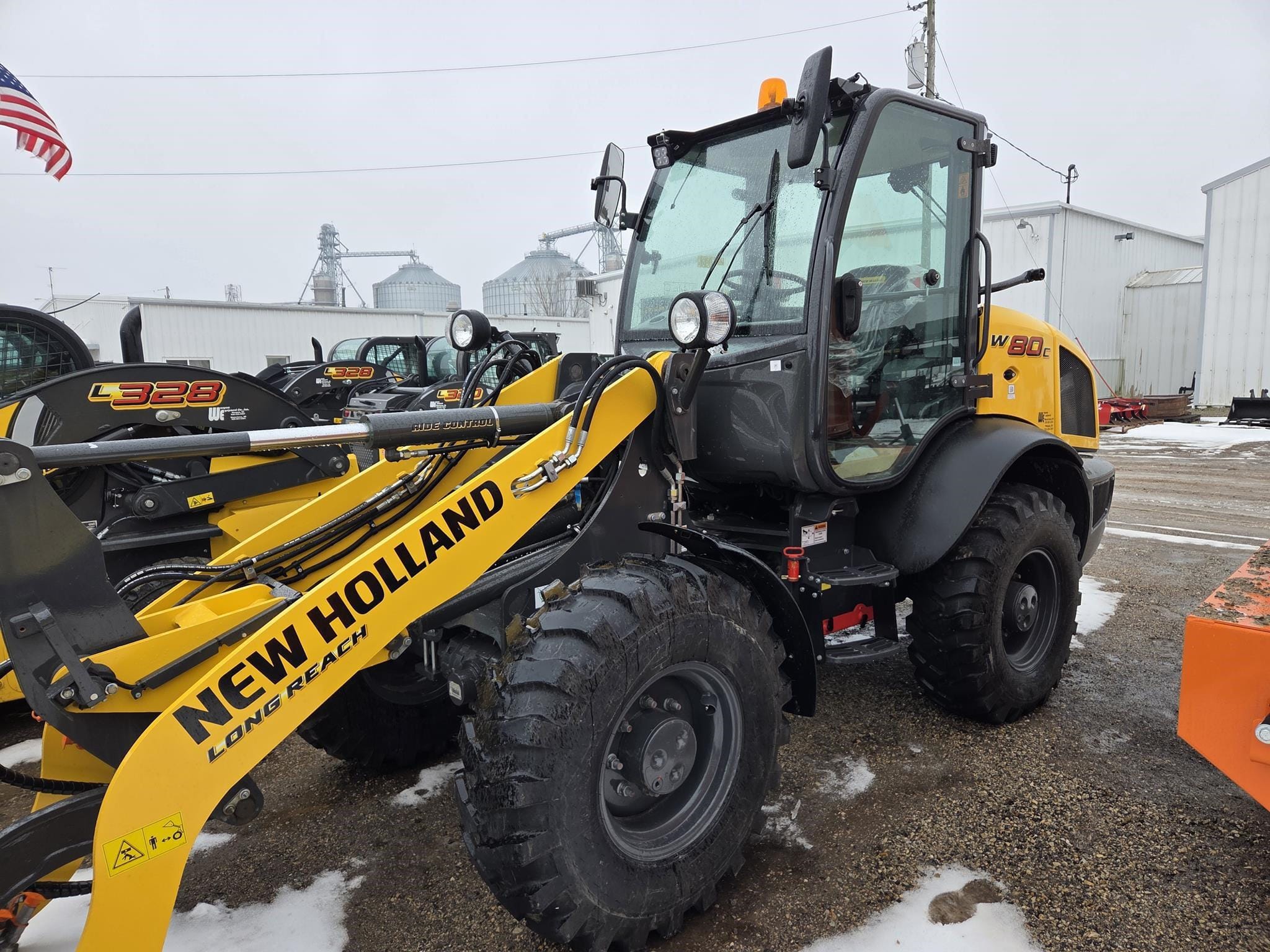 Main image New Holland W80C
