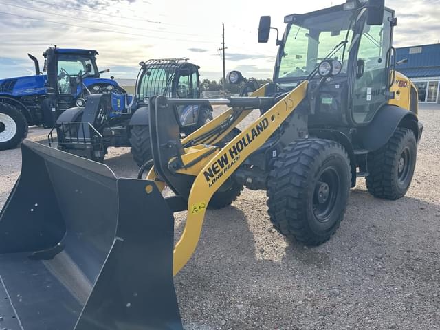 Image of New Holland W80C LR equipment image 2