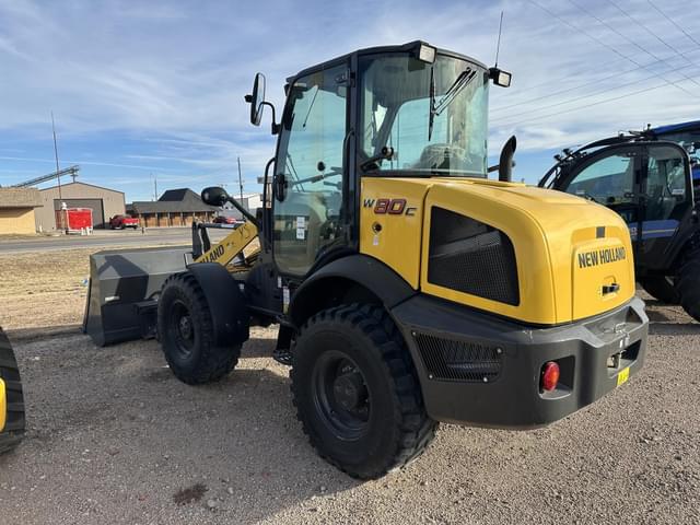 Image of New Holland W80C LR equipment image 4