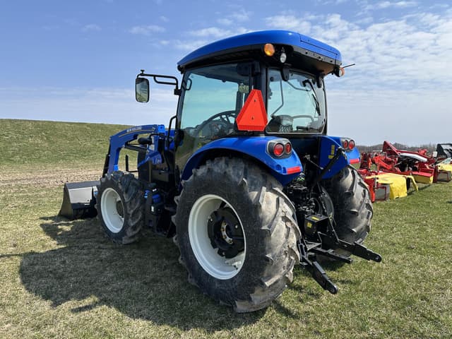 Image of New Holland Workmaster 105 equipment image 2
