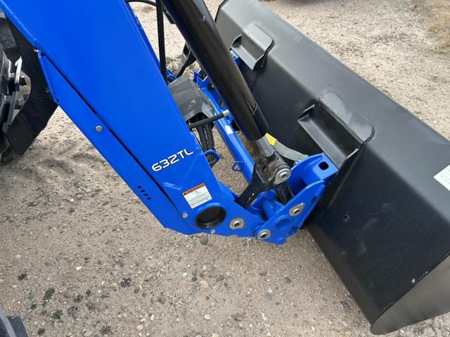 Image of New Holland Workmaster 120 equipment image 4