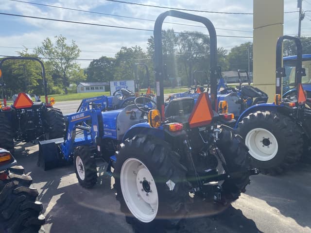 Image of New Holland Workmaster 25 equipment image 3