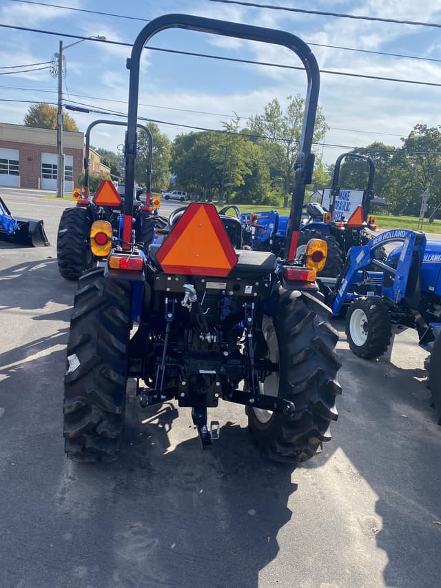 Image of New Holland Workmaster 25 equipment image 4