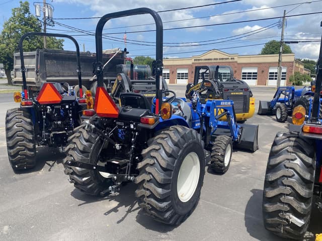 Image of New Holland Workmaster 25 equipment image 2