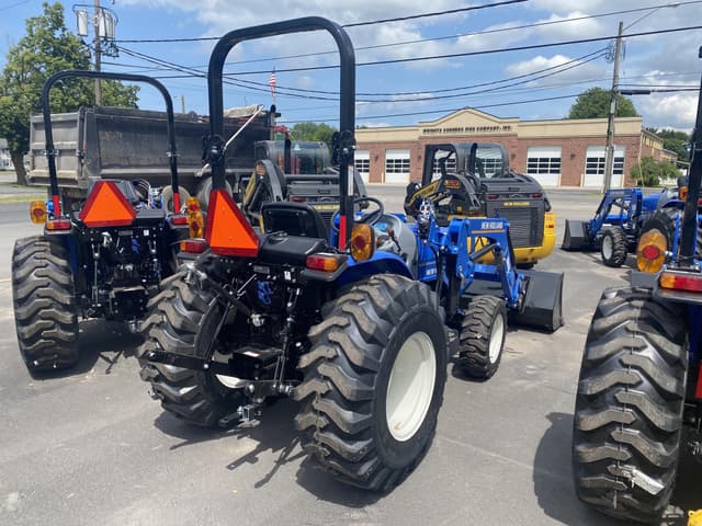 Image of New Holland Workmaster 25 equipment image 2