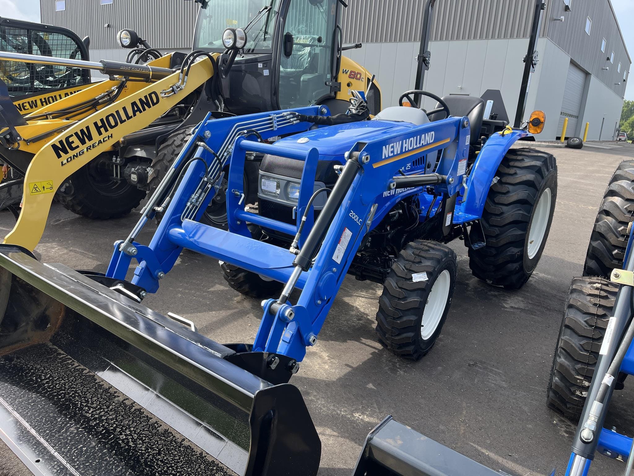2025 New Holland Workmaster 25 Equipment Image0