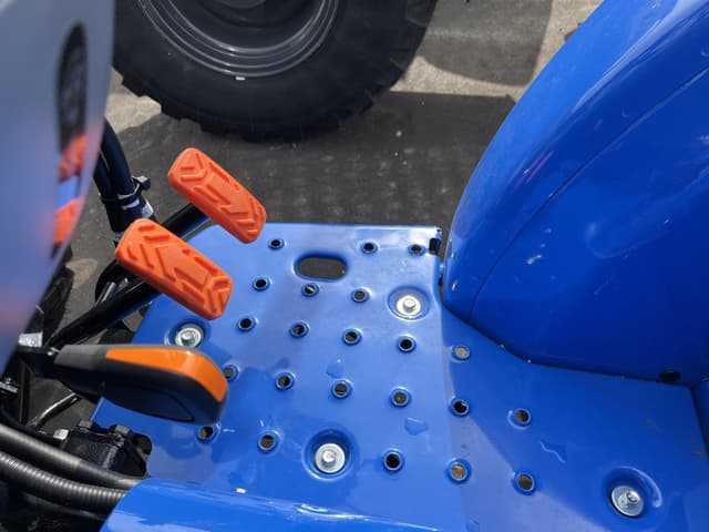 Image of New Holland Workmaster 25 equipment image 3