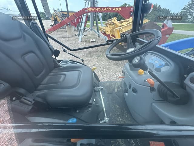 Image of New Holland Workmaster 25S equipment image 4