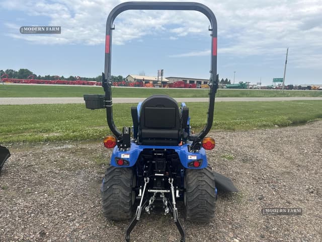Image of New Holland Workmaster 25S equipment image 2