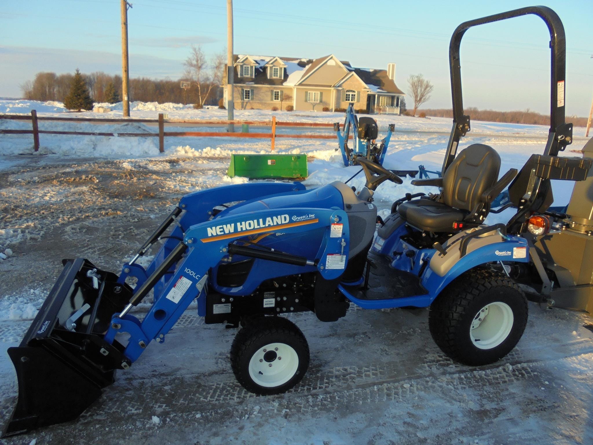 2025 New Holland Workmaster 25S Equipment Image0