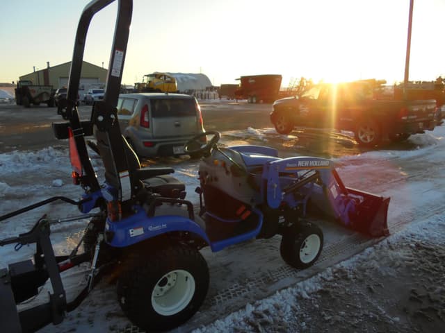 Image of New Holland Workmaster 25S equipment image 3