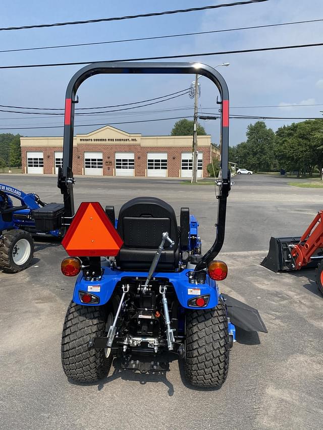 Image of New Holland Workmaster 25S equipment image 4