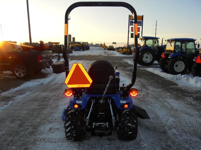 Image of New Holland Workmaster 25S equipment image 4