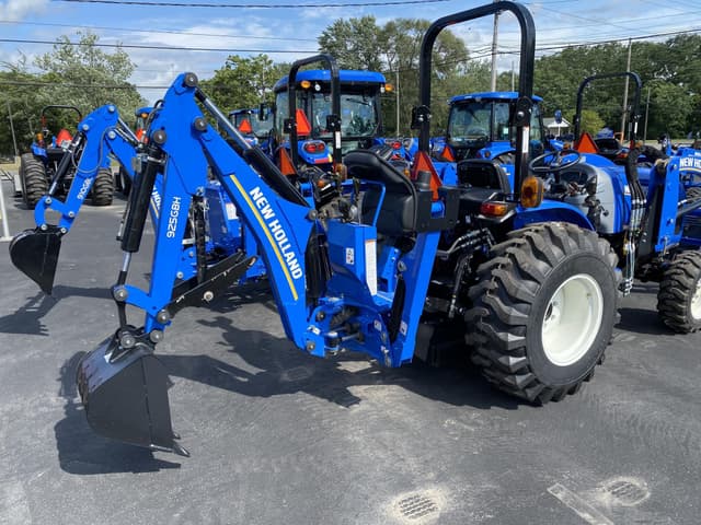Image of New Holland Workmaster 35 equipment image 2