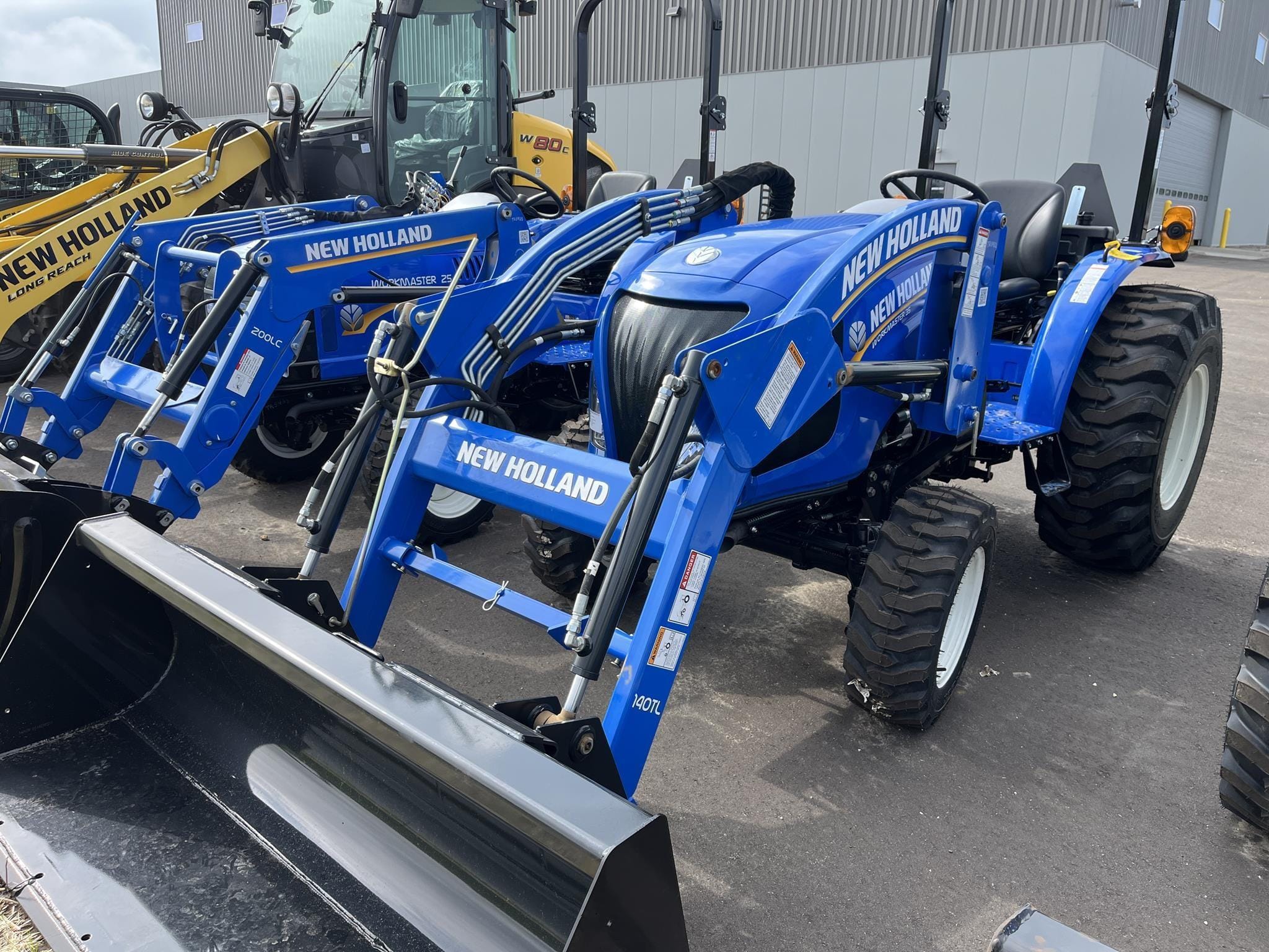 2025 New Holland Workmaster 35 Equipment Image0