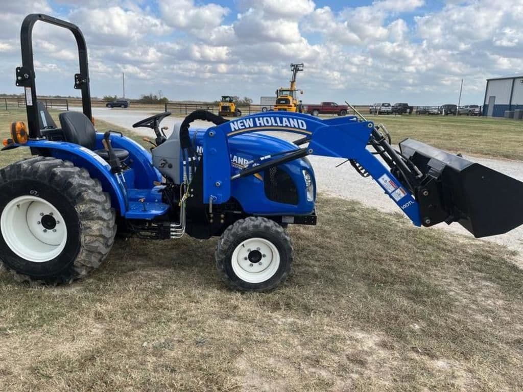 Image of New Holland Workmaster 35 Image 1
