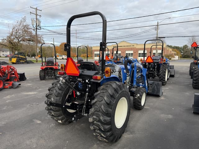 Image of New Holland Workmaster 40 equipment image 2