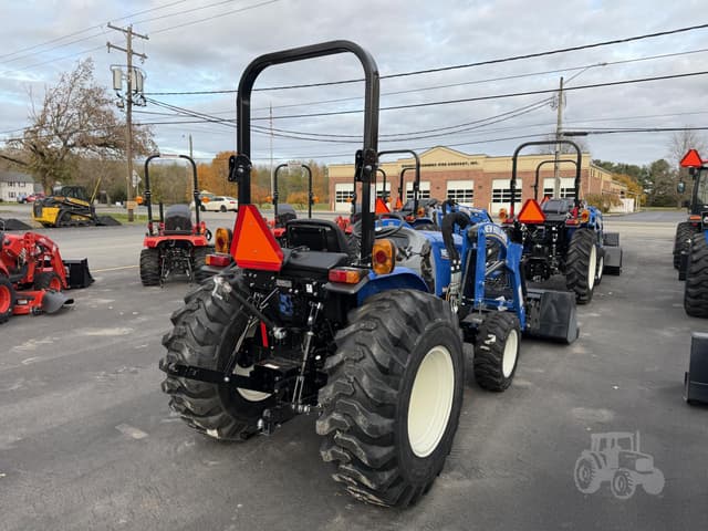 Image of New Holland Workmaster 40 equipment image 2