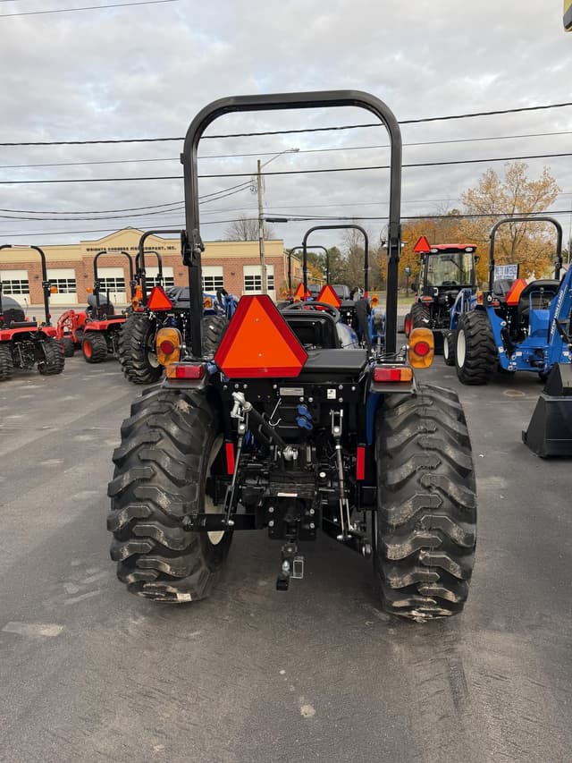 Image of New Holland Workmaster 40 equipment image 4