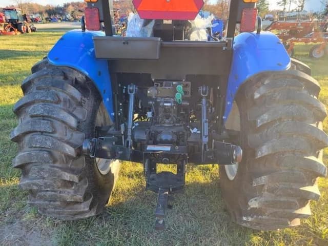 Image of New Holland Workmaster 60 equipment image 2