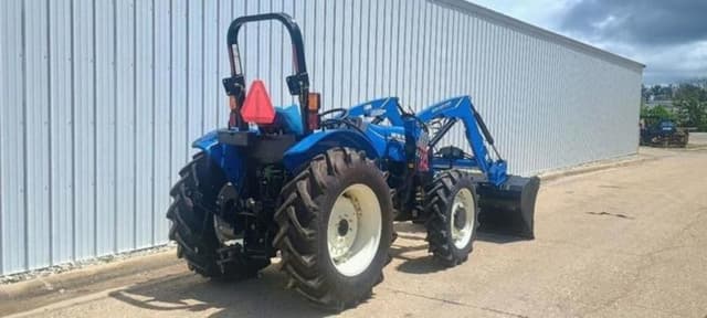 Image of New Holland Workmaster 70 equipment image 4