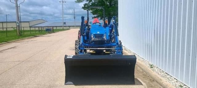 Image of New Holland Workmaster 70 equipment image 2