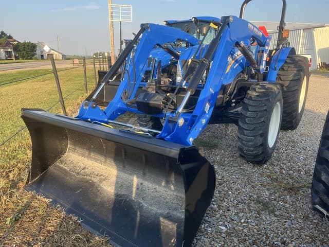 Image of New Holland Workmaster 70 equipment image 3