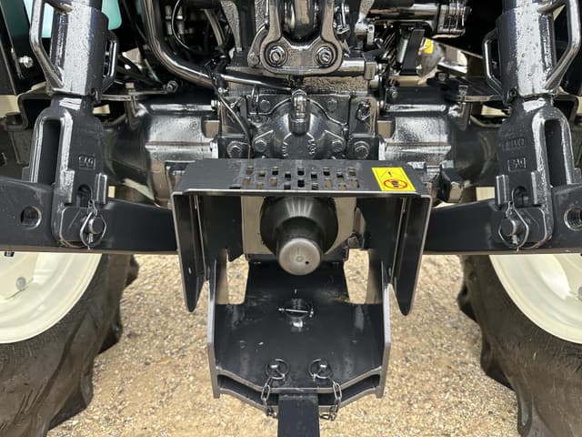 Image of New Holland Workmaster 75 equipment image 4