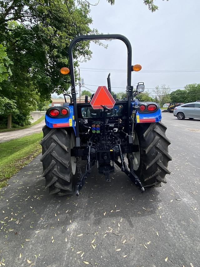 Image of New Holland Workmaster 75 equipment image 4