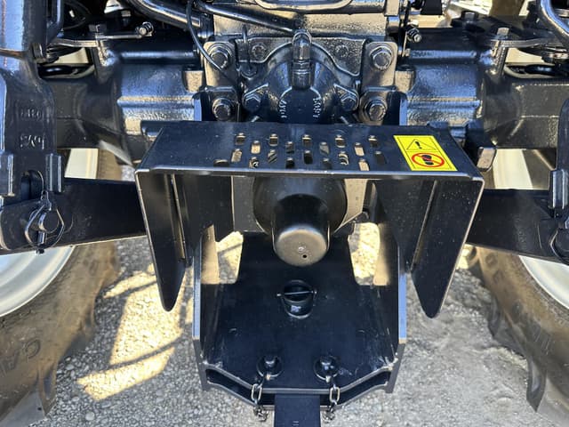 Image of New Holland Workmaster 75 equipment image 4